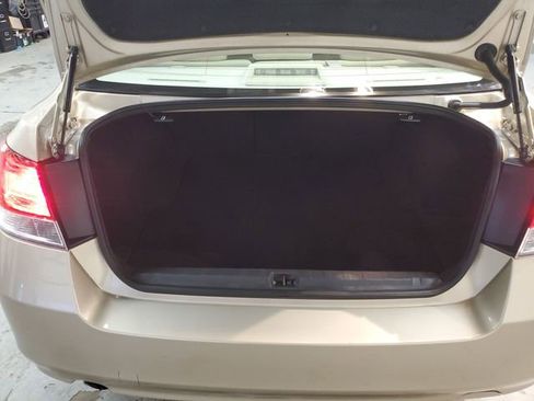 Used 2010 Subaru Legacy 2.5i Premium image 24