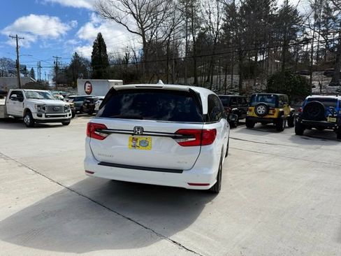 Used 2024 Honda Odyssey Elite image 5