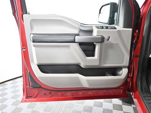Used 2019 Ford F150 XLT w/ Equipment Group 302A Luxury AWD/4WD image 19