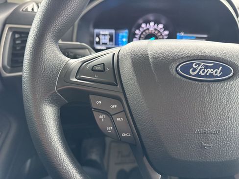 Certified 2023 Ford Edge SE w/ Black Appearance Package image 26