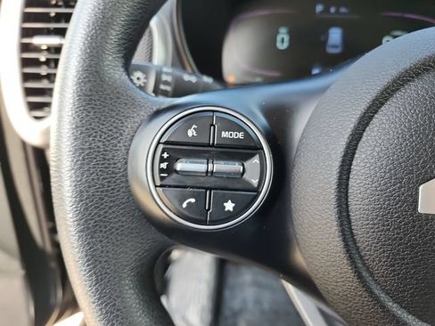 Used 2024 Kia Soul LX w/ Option Group 015 FWD image 20
