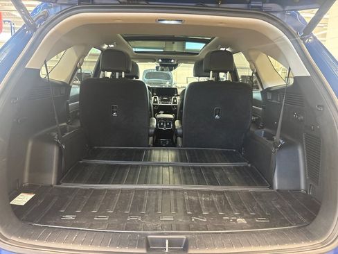 Certified 2023 Kia Sorento SX AWD/4WD image 17