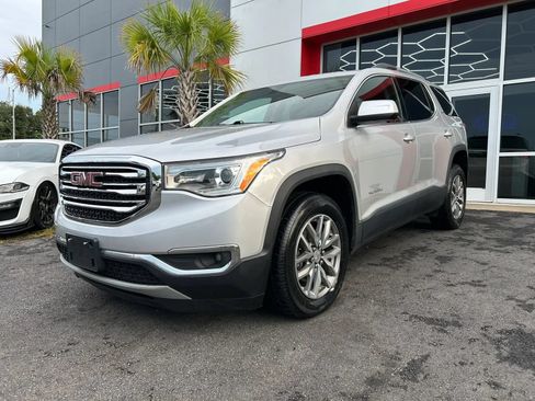 Used 2018 GMC Acadia SLE w/ Driver Alert Package I FWD image 3