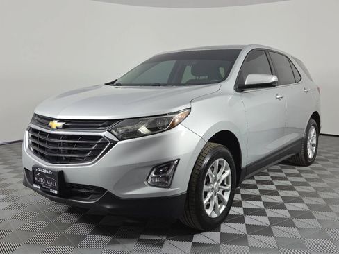 Used 2018 Chevrolet Equinox LT FWD image 3