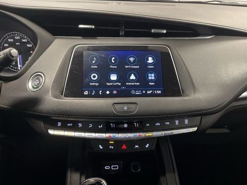 Used 2022 Cadillac XT4 Luxury w/ Cold Weather Package image 25