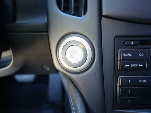 Used 2014 Nissan 370Z Coupe image 24