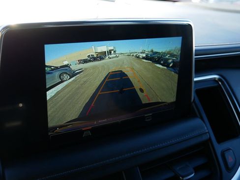Used 2023 GMC Yukon SLE AWD/4WD image 32