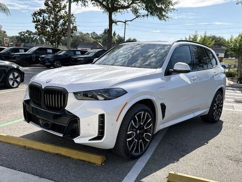 New 2026 BMW X5 xDrive50e w/ M Sport Package AWD/4WD image 7