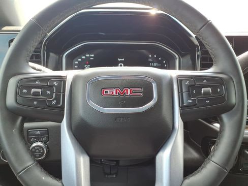 Used 2025 GMC Sierra 2500 SLE w/ SLE Value Package; AWD/4WD image 18