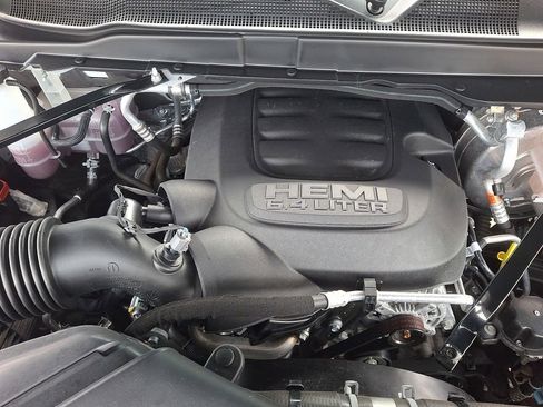 Used 2024 RAM 2500 Tradesman w/ Chrome Appearance Group AWD/4WD image 28
