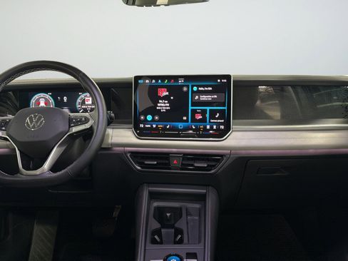 Certified 2025 Volkswagen Tiguan SE AWD/4WD image 31