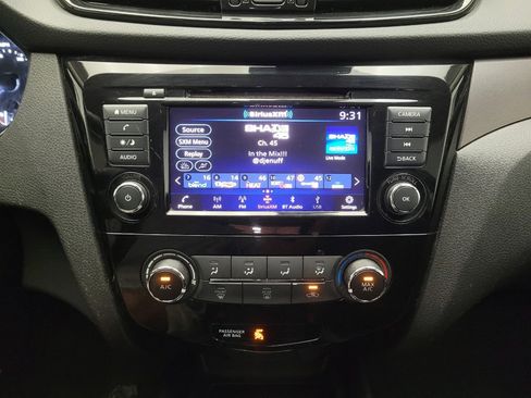 Used 2021 Nissan Rogue Sport S FWD image 25