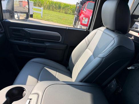 Used 2024 RAM 5500 Tradesman AWD/4WD image 22