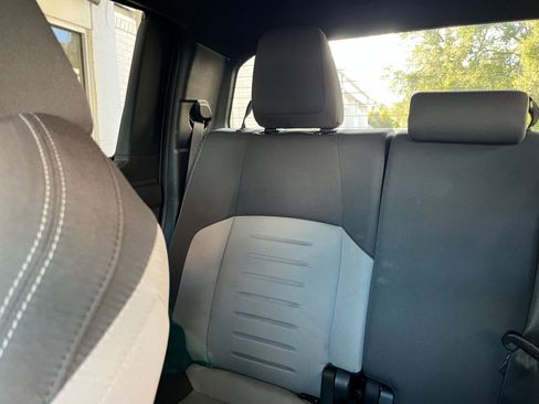 Used 2025 Toyota Tacoma TRD Off-Road image 39