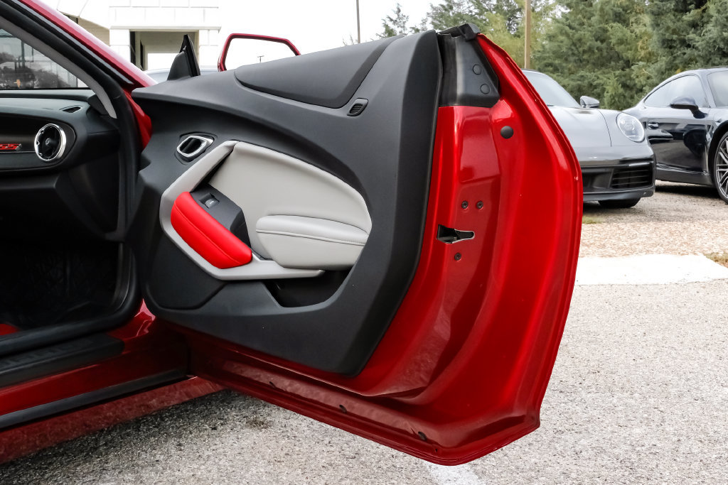 Used 2022 Chevrolet Camaro SS RWD image 42