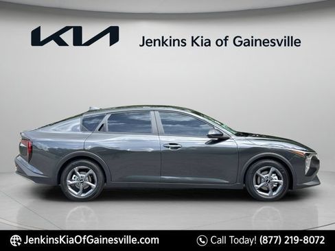 New 2026 Kia K4 FWD image 2