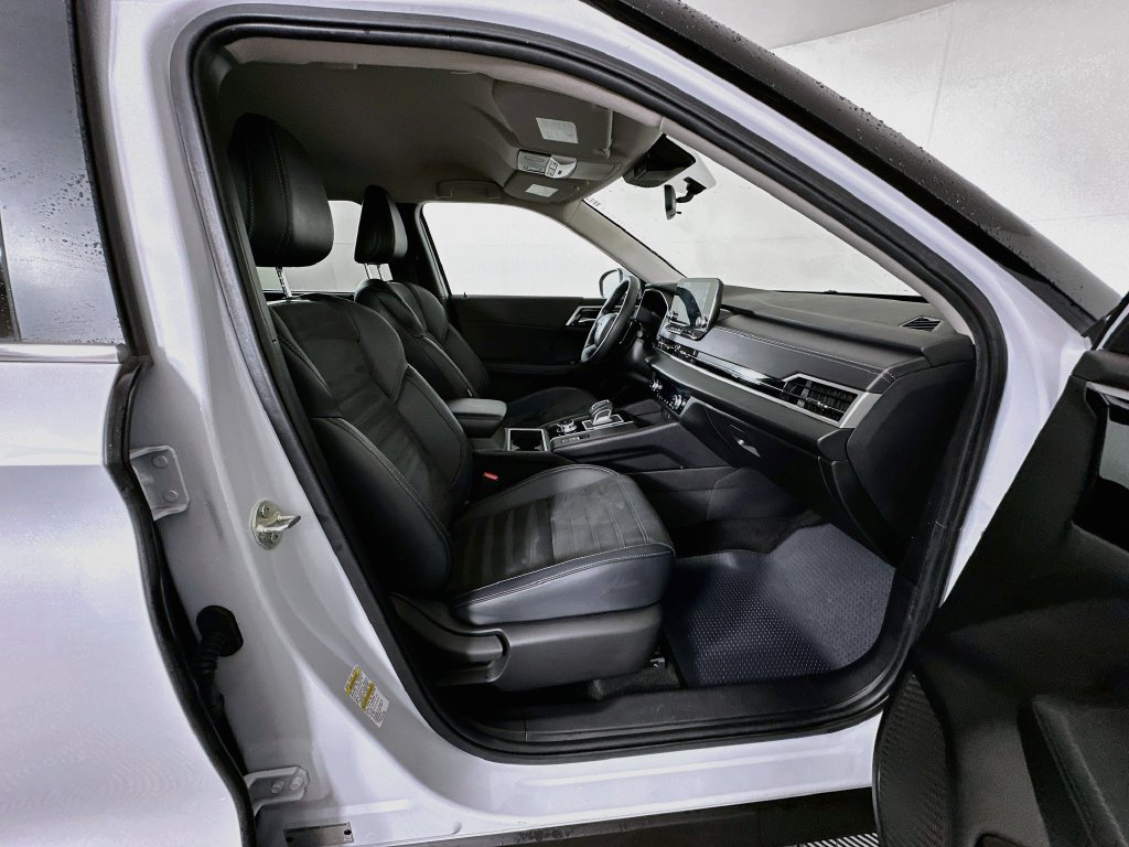 Used 2024 Mitsubishi Outlander SE AWD/4WD image 27