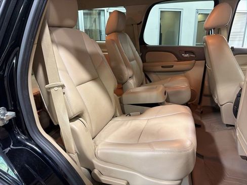Used 2011 Chevrolet Tahoe LTZ AWD/4WD image 34