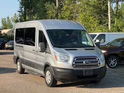 Used 2018 Ford Transit 350 XLT RWD image 5
