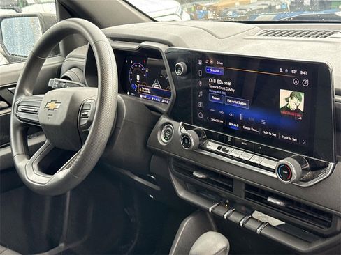 Used 2024 Chevrolet Colorado W/T image 25