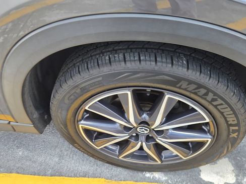 Used 2018 MAZDA CX-5 Touring w/ Preferred Equipment Package FWD image 5