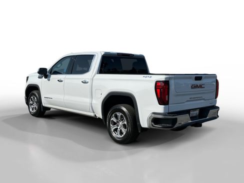 Used 2025 GMC Sierra 1500 SLT AWD/4WD image 3
