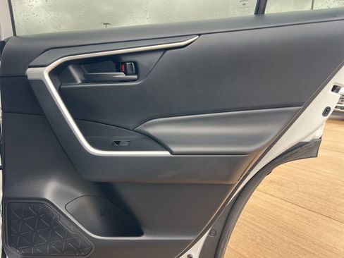 Used 2025 Toyota RAV4 LE image 13