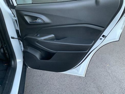 Used 2024 Chevrolet Trax RS w/ Driver Confidence Package image 33