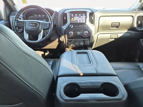 Used 2019 GMC Sierra 1500 SLT image 3
