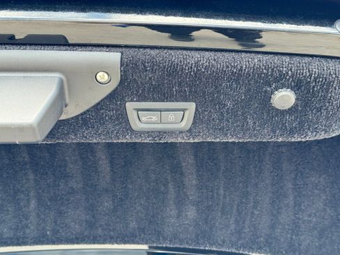 Used 2020 Rolls-Royce Wraith RWD image 33