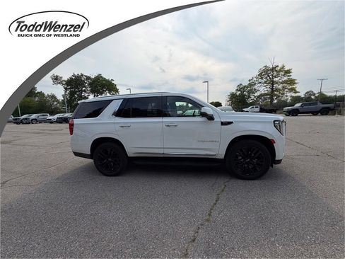 Used 2021 GMC Yukon SLT w/ SLT Premium Package AWD/4WD image 1