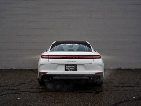 Certified 2025 Porsche Panamera 4 image 6