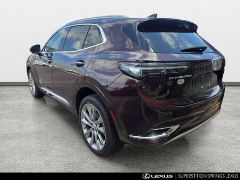 Used 2022 Buick Envision Avenir w/ Technology Package II FWD image 4