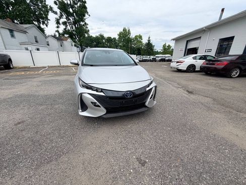 Used 2020 Toyota Prius Prime XLE FWD image 15