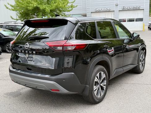 Used 2023 Nissan Rogue SV AWD/4WD image 6