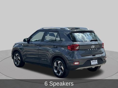 Used 2025 Hyundai Venue SEL FWD image 3