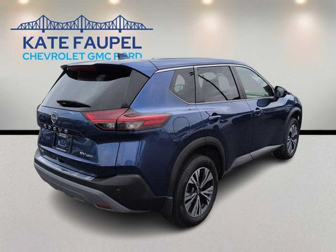Used 2023 Nissan Rogue SV AWD/4WD image 7