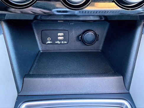 Used 2023 Subaru Forester Premium image 28