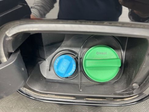 Used 2024 GMC Sierra 3500 AT4 w/ AT4 Premium Plus Package image 9