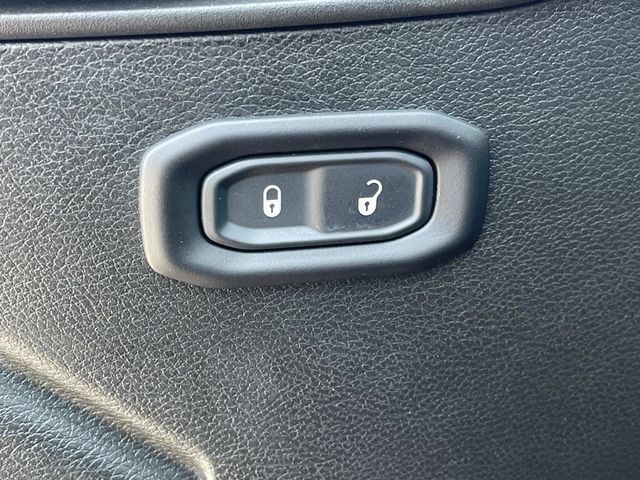 Used 2022 Jeep Gladiator Sport AWD/4WD image 23