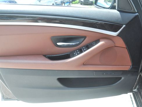 Used 2013 BMW 528i Sedan RWD image 25
