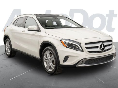 Used 2015 Mercedes-Benz GLA 250 4MATIC image 4