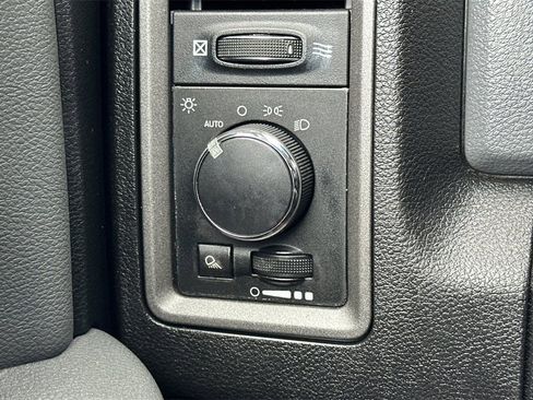 Used 2013 RAM 1500 Tradesman w/ PWR & Remote Entry Group image 25