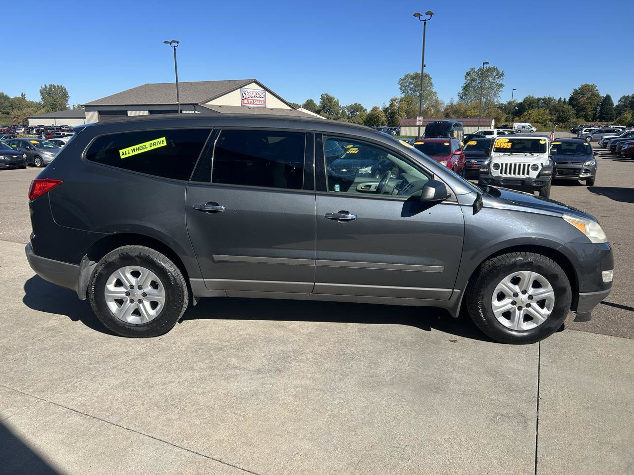 Used 2011 Chevrolet Traverse LS AWD/4WD image 4