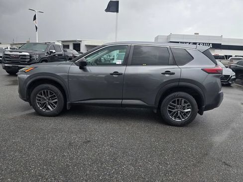 Used 2022 Nissan Rogue S FWD image 8