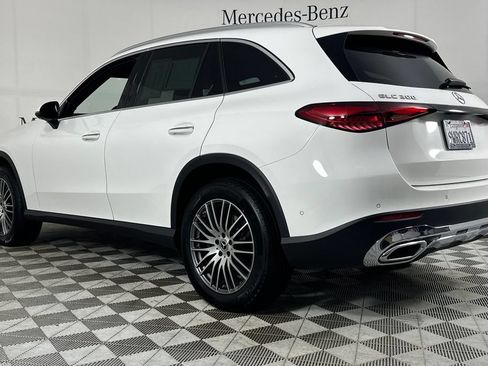 Certified 2026 Mercedes-Benz GLC 300 image 7