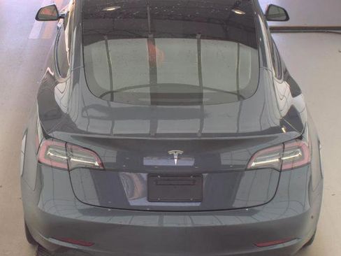 Used 2023 Tesla Model 3 Standard Range image 5