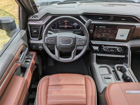 New 2026 GMC Sierra 2500 Denali Ultimate w/ Max Trailering Package image 16