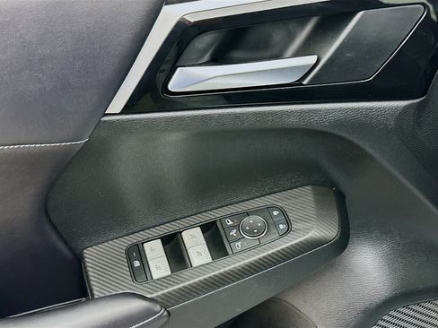 Used 2024 Mitsubishi Outlander SE AWD/4WD image 15