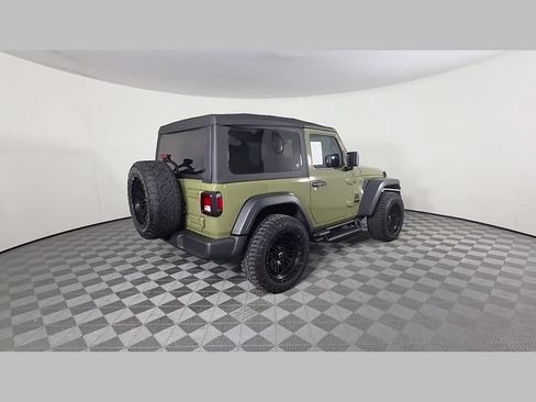 Used 2025 Jeep Wrangler Sport AWD/4WD image 40